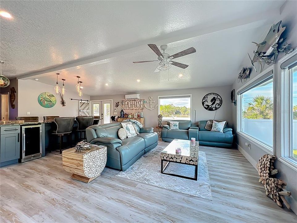 En Venta: $479,000 (3 camas, 2 baños, 1440 Pies cuadrados)