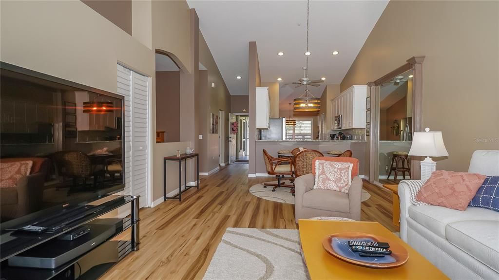 For Rent: $5,200 (2 beds, 2 baths, 1433 Square Feet)