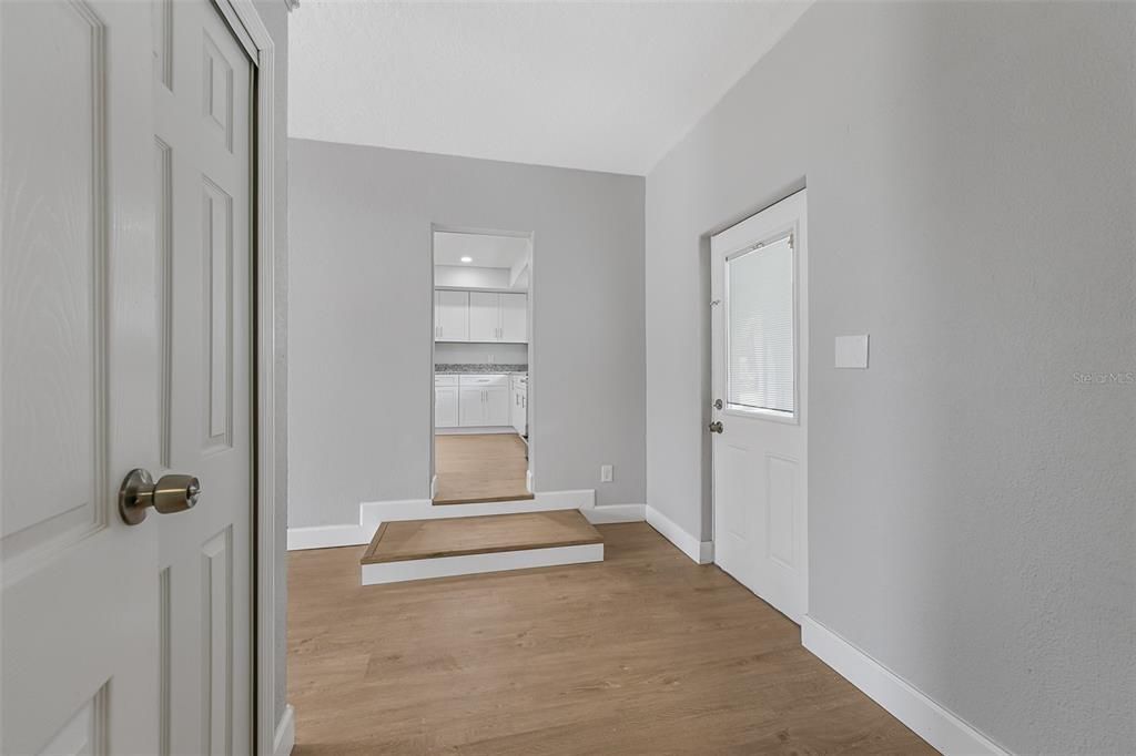 待售: $264,900 (2 贝兹, 2 浴室, 1128 平方英尺)