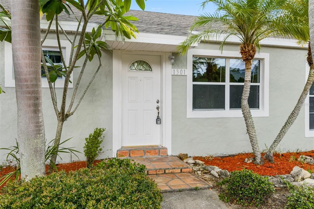 待售: $264,900 (2 贝兹, 2 浴室, 1128 平方英尺)