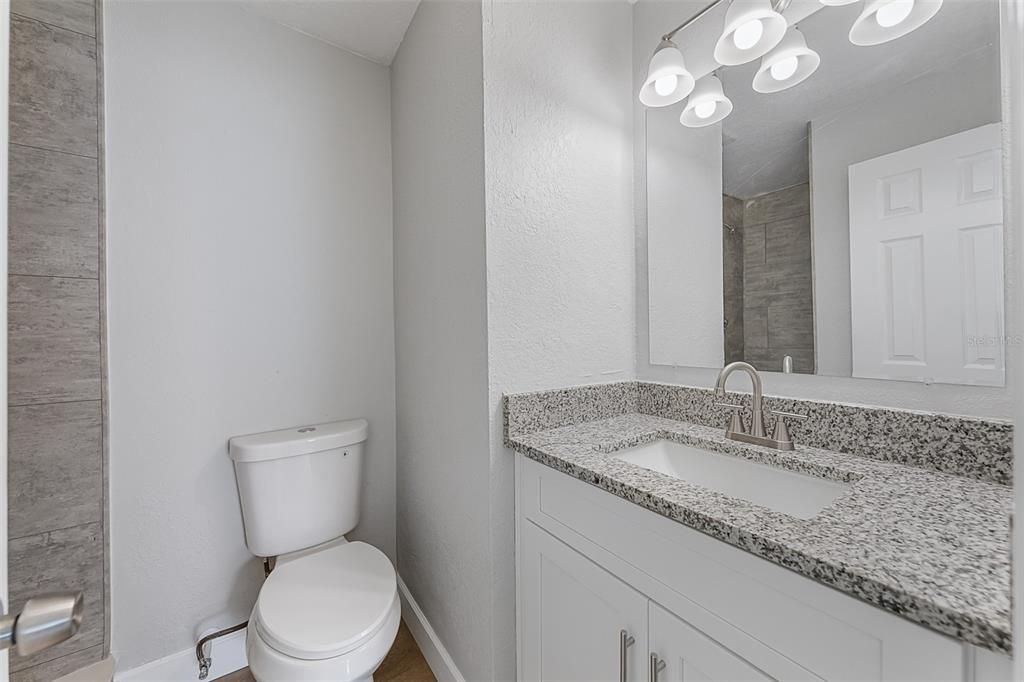 待售: $264,900 (2 贝兹, 2 浴室, 1128 平方英尺)