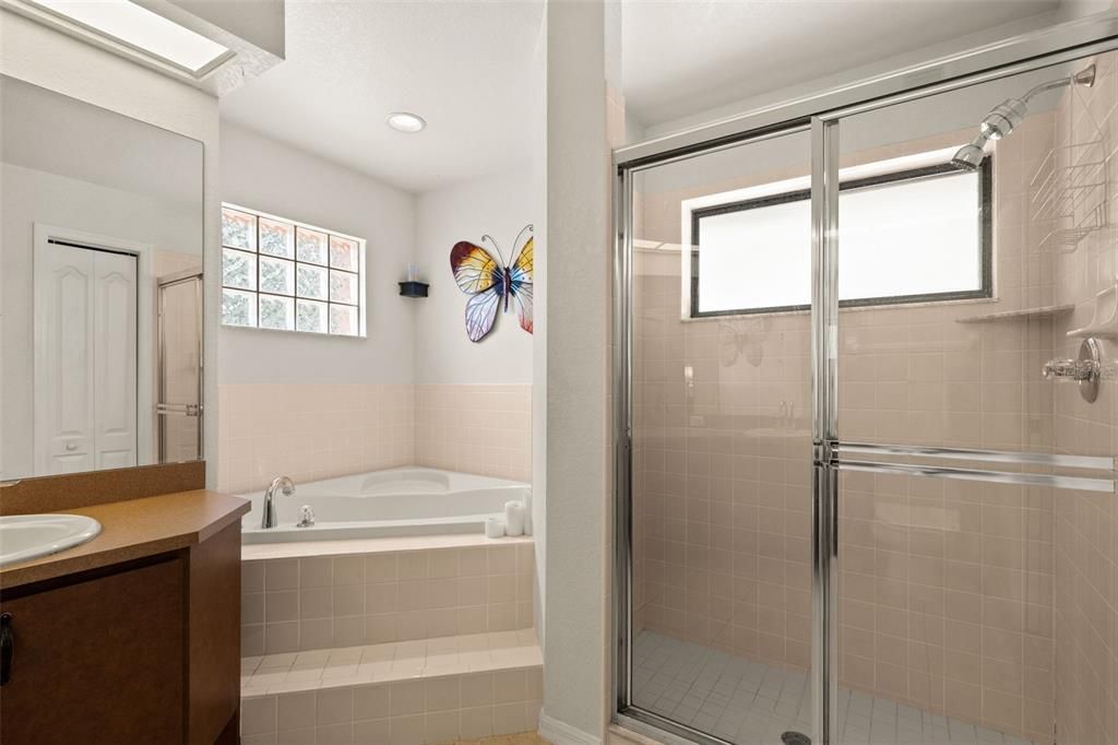 Active With Contract: $360,000 (4 beds, 2 baths, 2148 Square Feet)