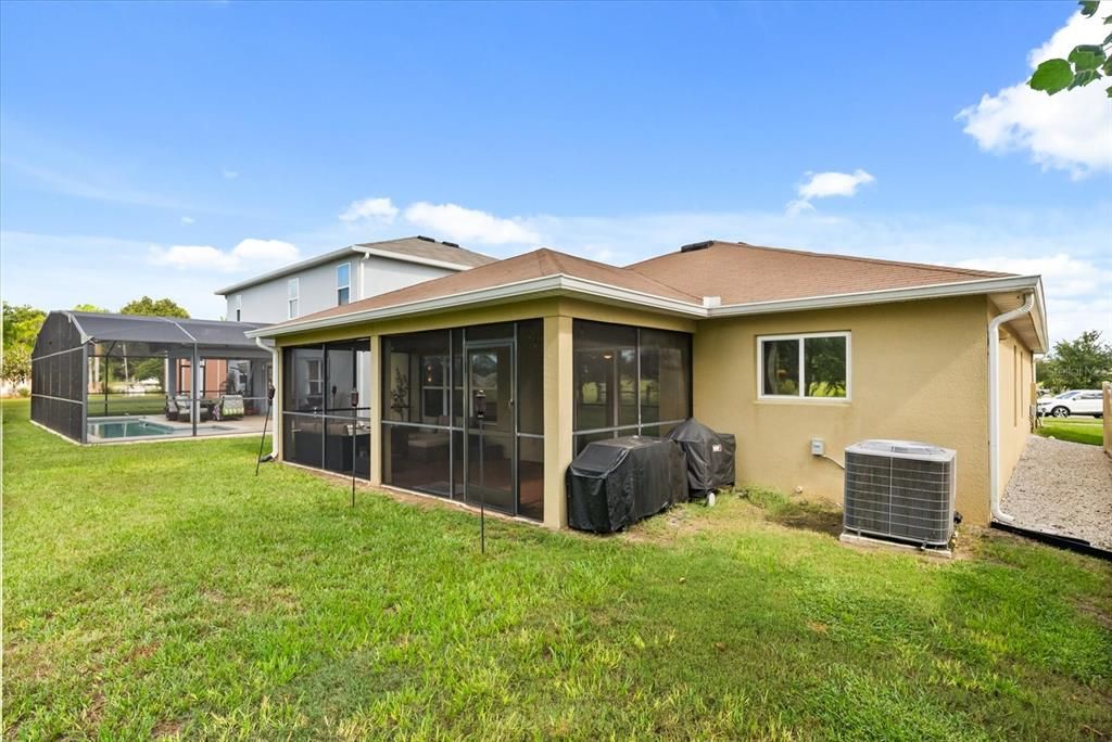 En Venta: $360,000 (3 camas, 2 baños, 1965 Pies cuadrados)