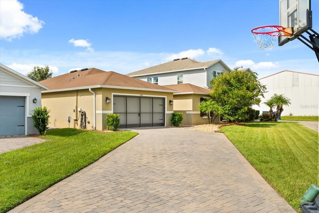 En Venta: $360,000 (3 camas, 2 baños, 1965 Pies cuadrados)