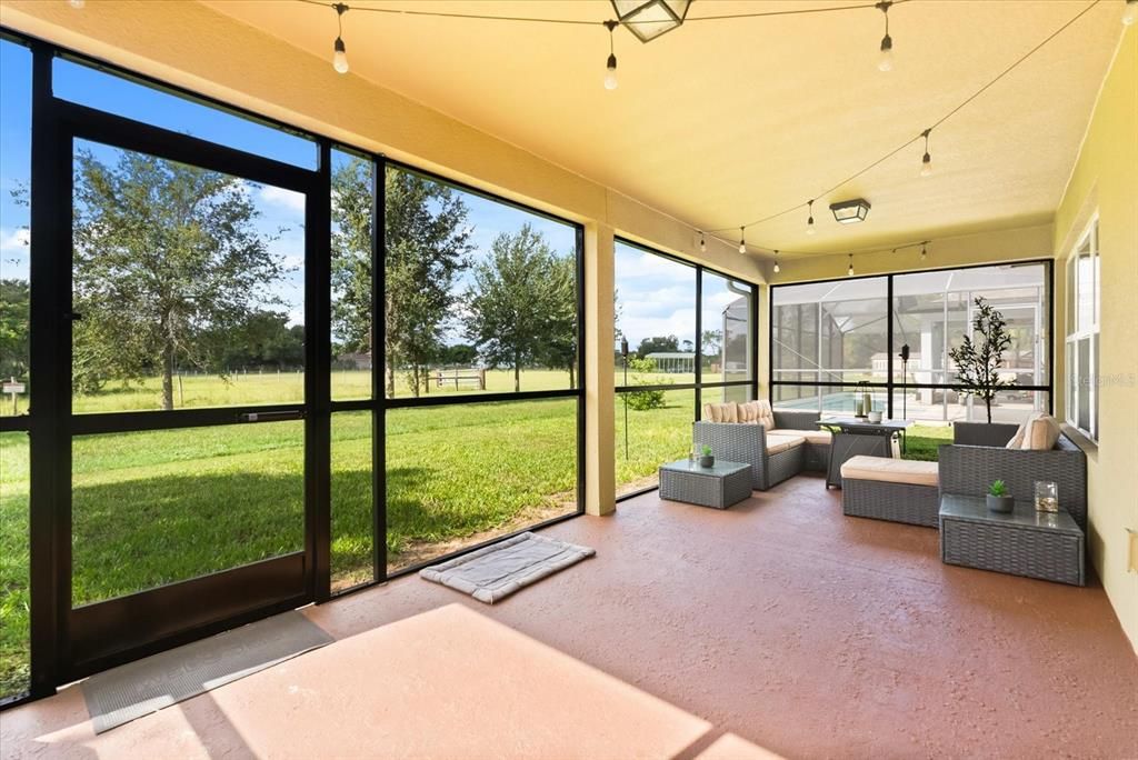 En Venta: $360,000 (3 camas, 2 baños, 1965 Pies cuadrados)