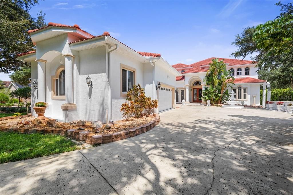 For Sale: $1,700,000 (3 beds, 3 baths, 3296 Square Feet)