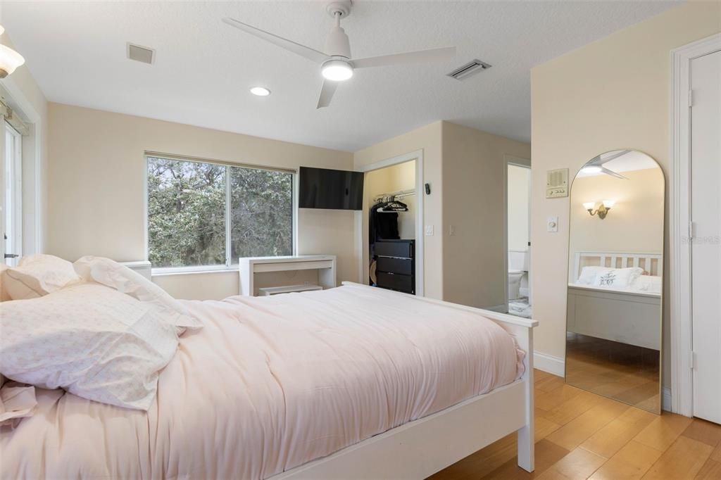 For Sale: $1,700,000 (3 beds, 3 baths, 3296 Square Feet)