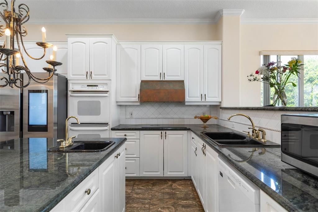 For Sale: $1,700,000 (3 beds, 3 baths, 3296 Square Feet)