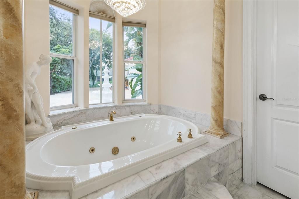 For Sale: $1,700,000 (3 beds, 3 baths, 3296 Square Feet)