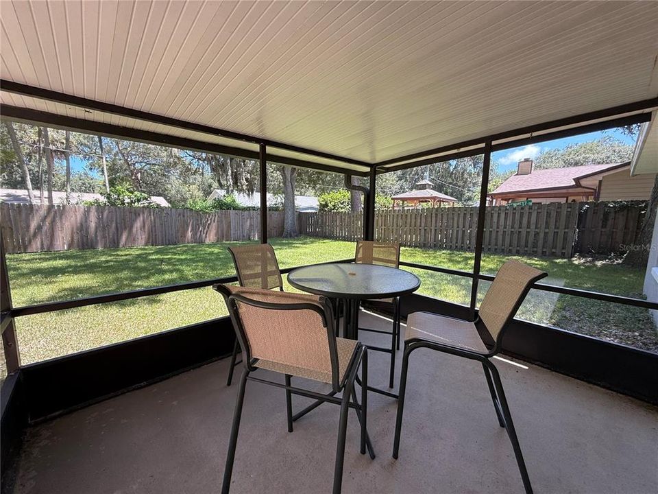 Active With Contract: $298,000 (3 beds, 2 baths, 1636 Square Feet)