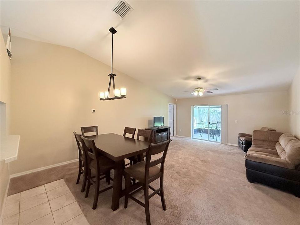 Active With Contract: $298,000 (3 beds, 2 baths, 1636 Square Feet)