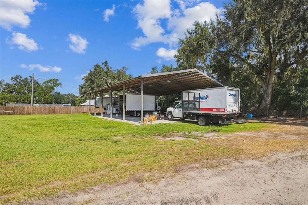 На продажу: $750,000 (10.00 acres)