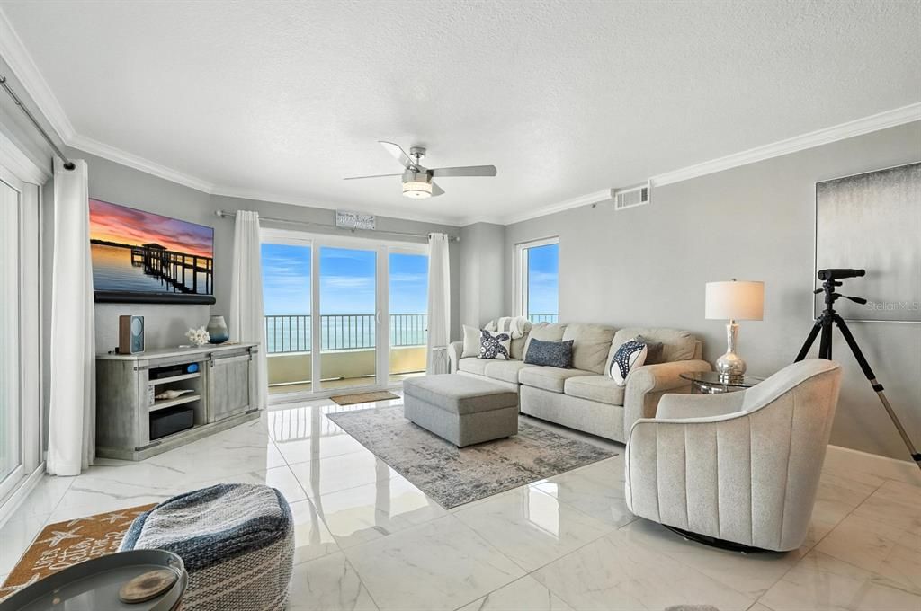 Active With Contract: $799,000 (3 beds, 2 baths, 1826 Square Feet)