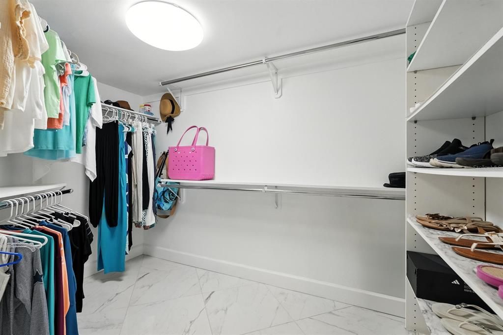 Active With Contract: $799,000 (3 beds, 2 baths, 1826 Square Feet)