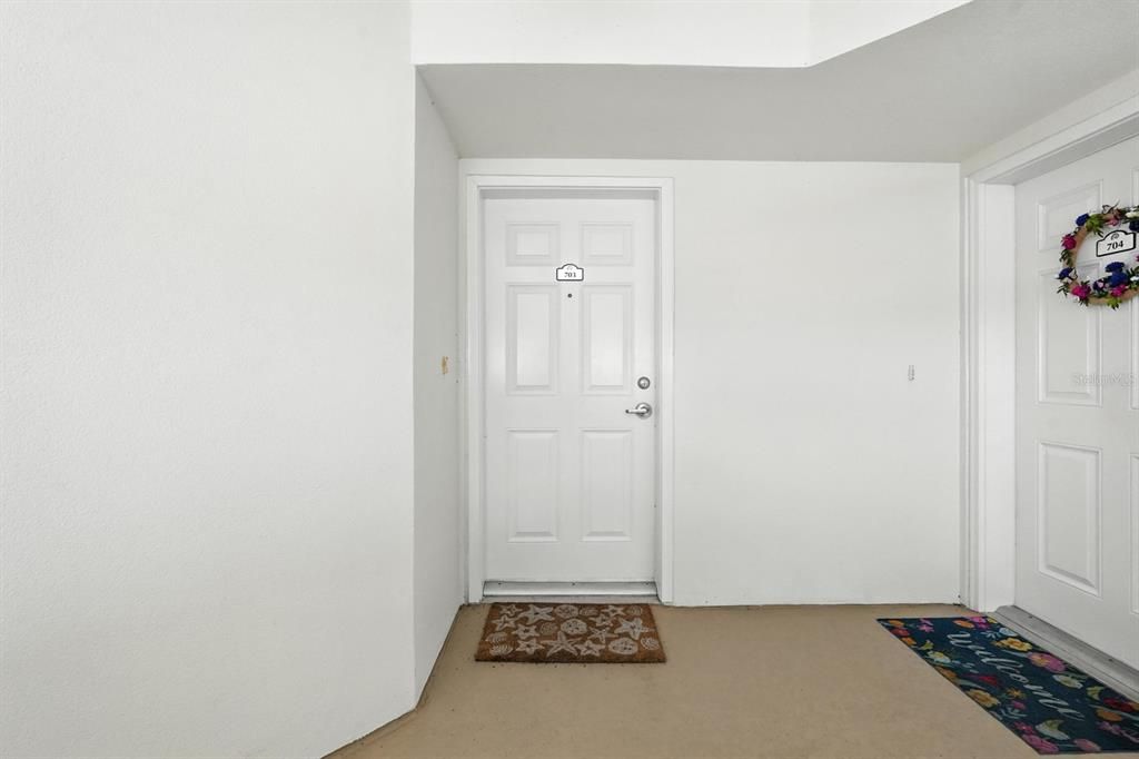 Active With Contract: $799,000 (3 beds, 2 baths, 1826 Square Feet)