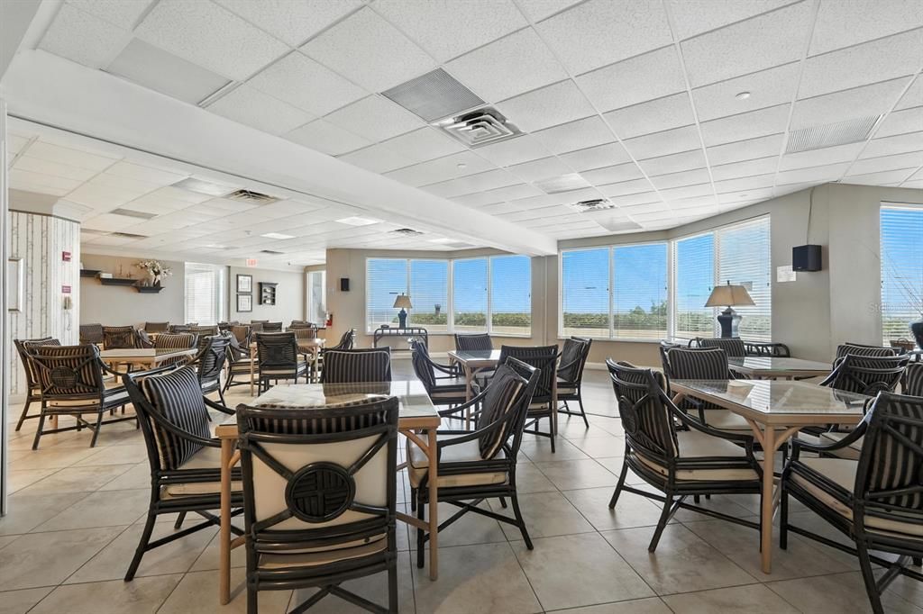 Active With Contract: $799,000 (3 beds, 2 baths, 1826 Square Feet)