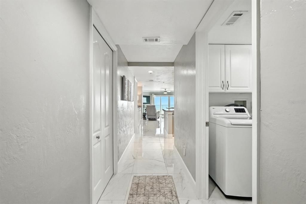 Active With Contract: $799,000 (3 beds, 2 baths, 1826 Square Feet)