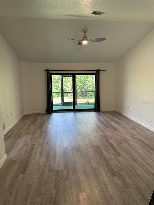 For Rent: $1,800 (2 beds, 2 baths, 1272 Square Feet)