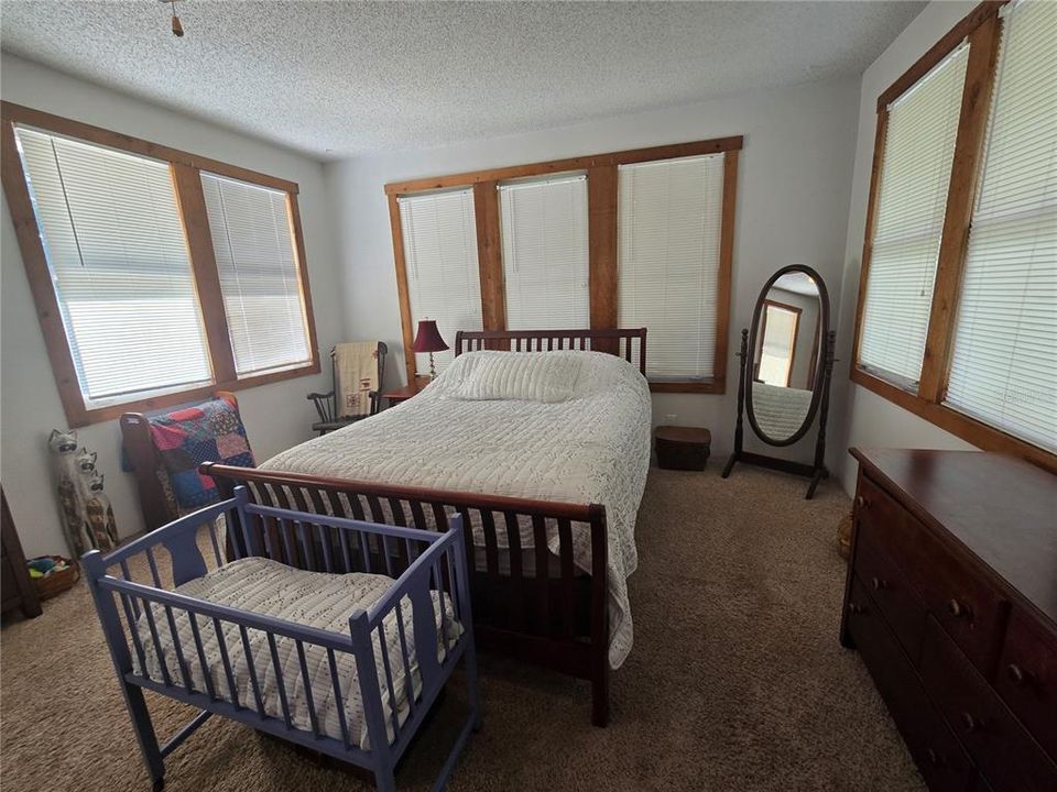 For Sale: $525,000 (3 beds, 2 baths, 2238 Square Feet)