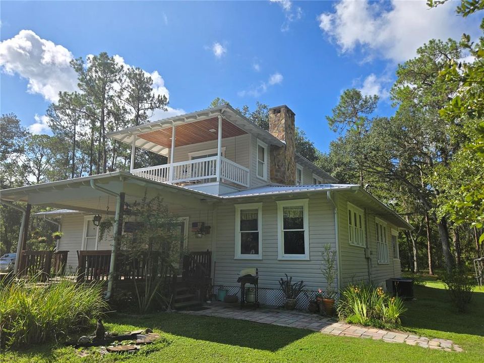 For Sale: $525,000 (3 beds, 2 baths, 2238 Square Feet)