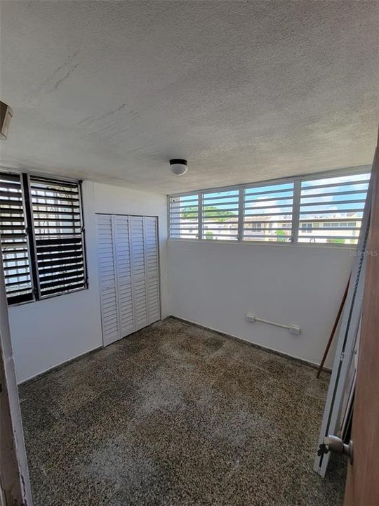 待售: $250,000 (3 贝兹, 2 浴室, 1144 平方英尺)