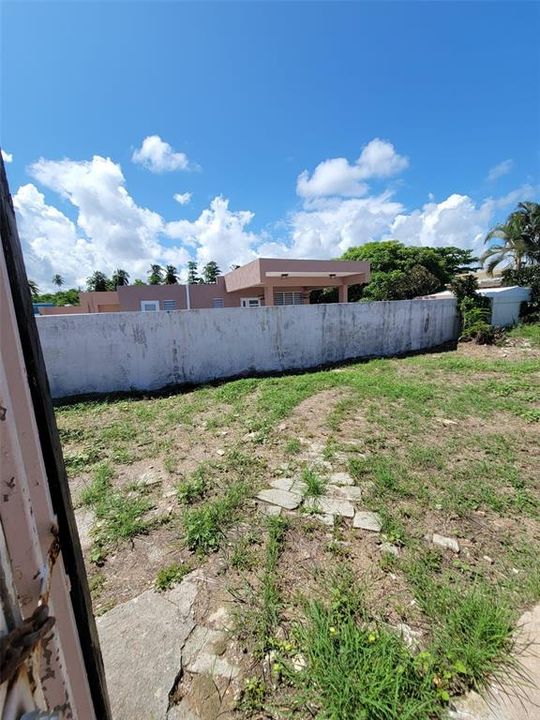 待售: $250,000 (3 贝兹, 2 浴室, 1144 平方英尺)