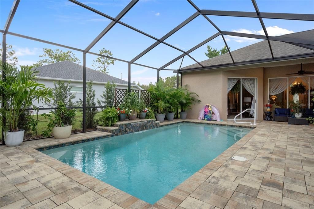 Active With Contract: $499,500 (4 beds, 3 baths, 2588 Square Feet)