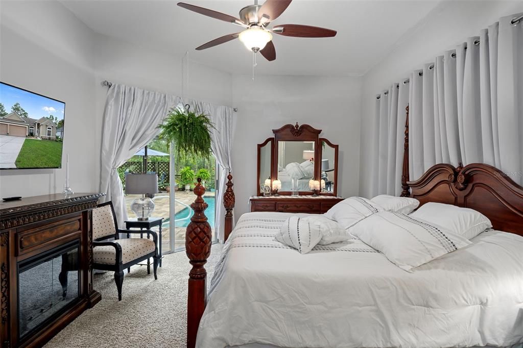 Active With Contract: $499,500 (4 beds, 3 baths, 2588 Square Feet)