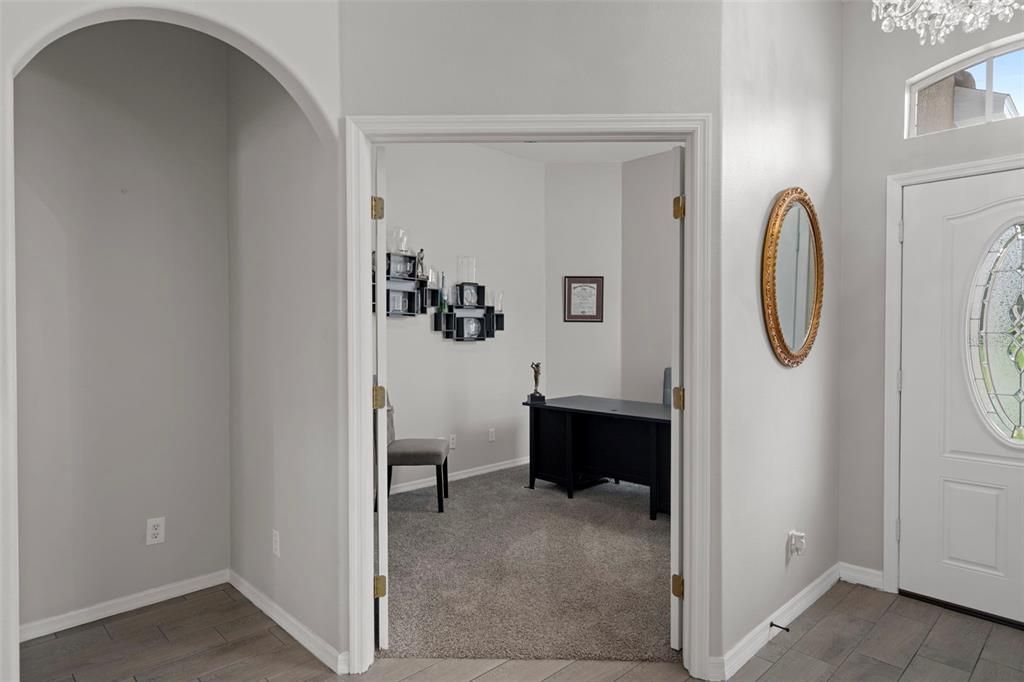 Active With Contract: $499,500 (4 beds, 3 baths, 2588 Square Feet)