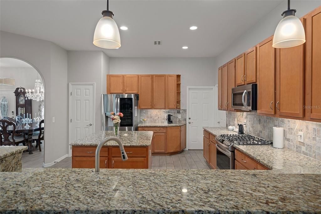 Active With Contract: $499,500 (4 beds, 3 baths, 2588 Square Feet)
