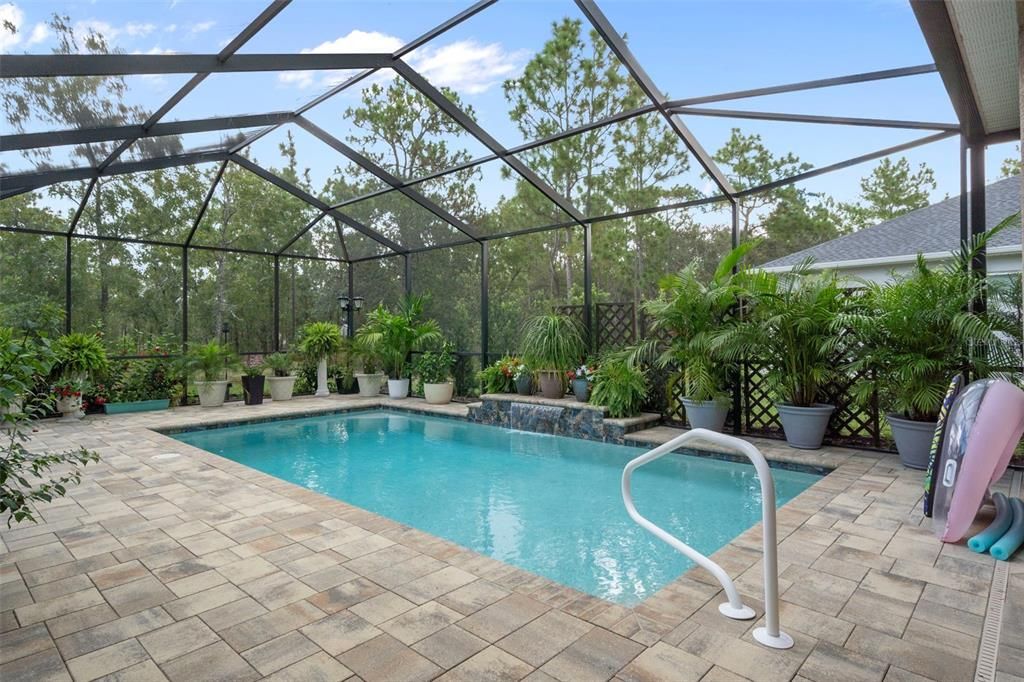 Active With Contract: $499,500 (4 beds, 3 baths, 2588 Square Feet)