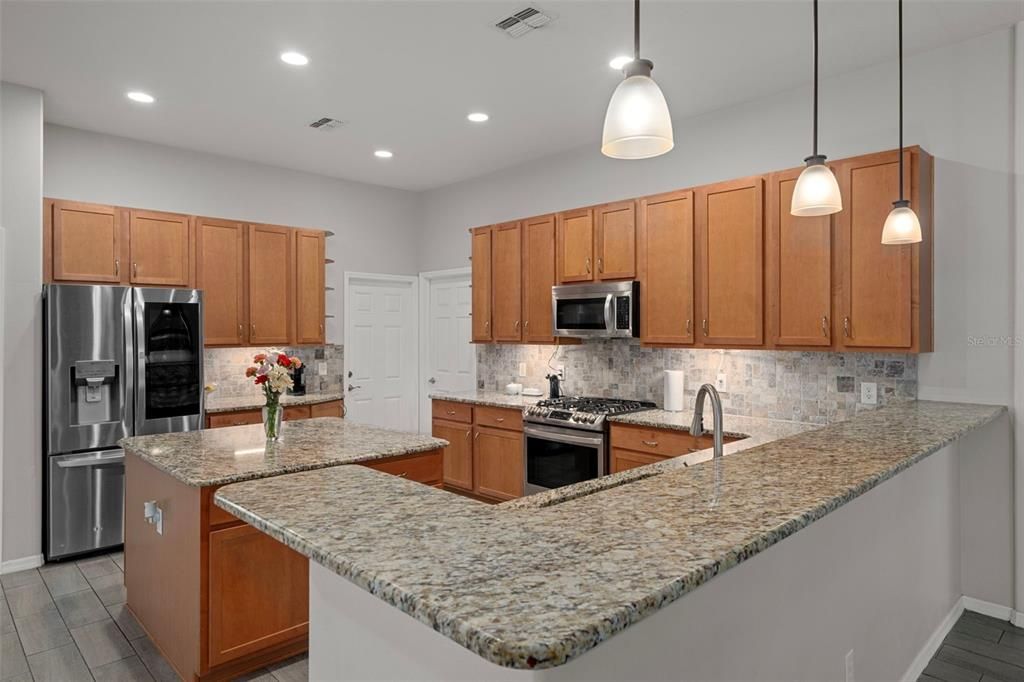 Active With Contract: $499,500 (4 beds, 3 baths, 2588 Square Feet)