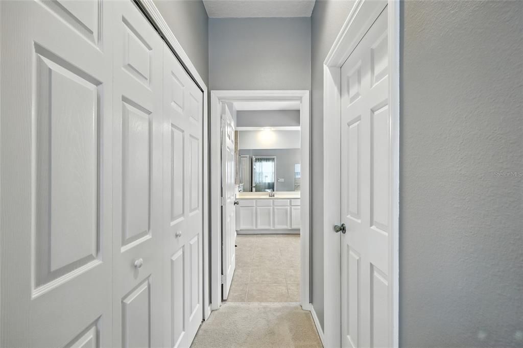 Под контрактом: $575,000 (4 спален, 3 ванн, 2640 Квадратных фут)