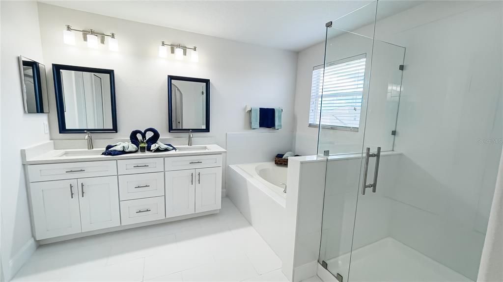 出租: $2,395 (3 贝兹, 2 浴室, 2255 平方英尺)