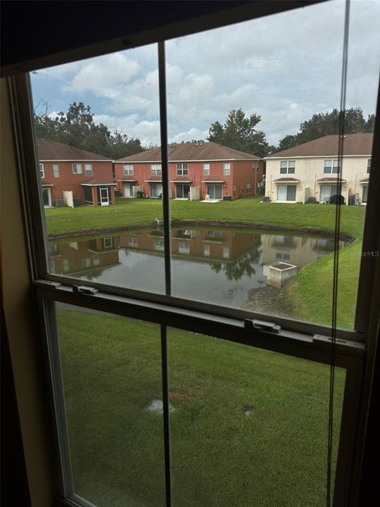 For Sale: $256,000 (3 beds, 2 baths, 1477 Square Feet)