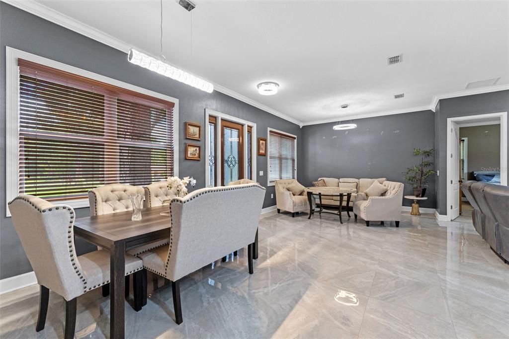 En Venta: $749,500 (4 camas, 2 baños, 1890 Pies cuadrados)