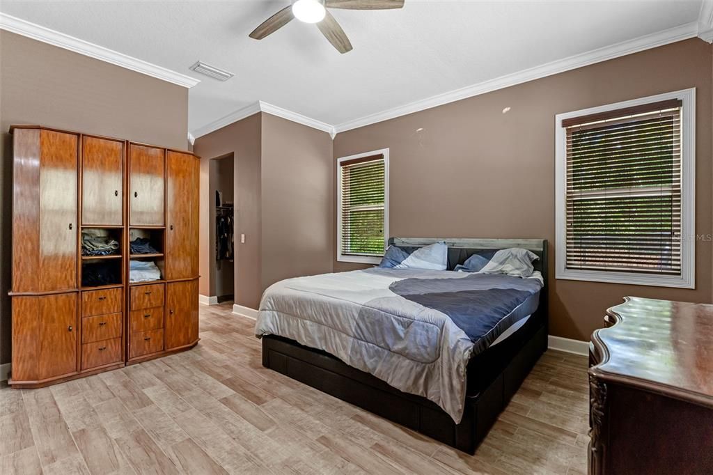 En Venta: $749,500 (4 camas, 2 baños, 1890 Pies cuadrados)