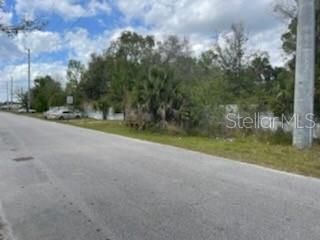 En Venta: $210,000 (0.89 acres)