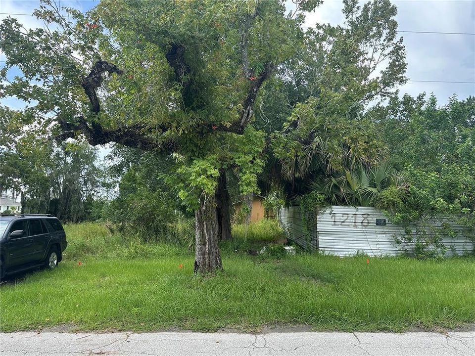 En Venta: $210,000 (0.89 acres)