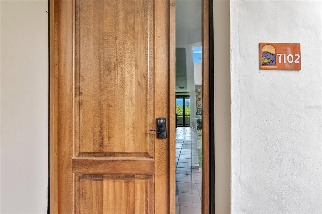 В аренду: $3,400 (2 спален, 2 ванн, 1346 Квадратных фут)