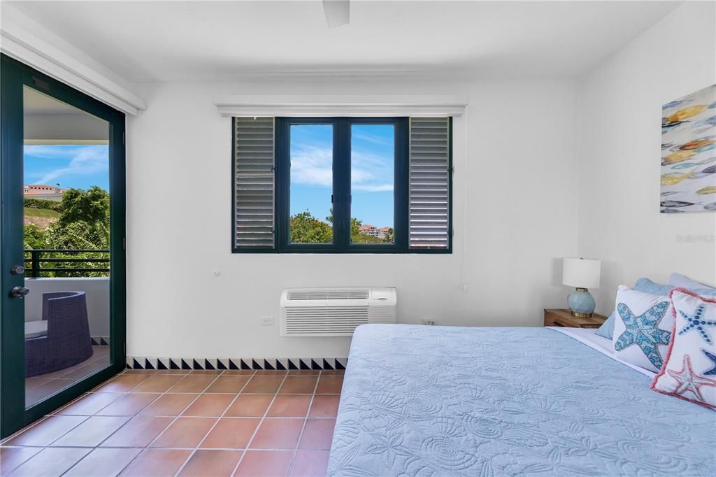 В аренду: $3,400 (2 спален, 2 ванн, 1346 Квадратных фут)