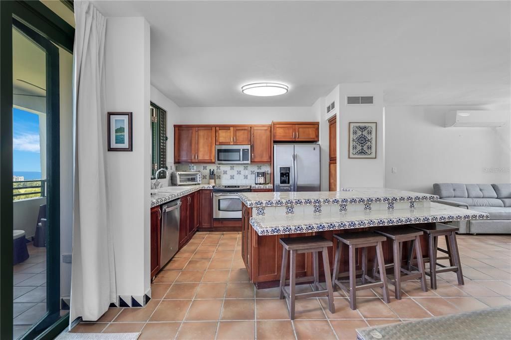 В аренду: $3,400 (2 спален, 2 ванн, 1346 Квадратных фут)