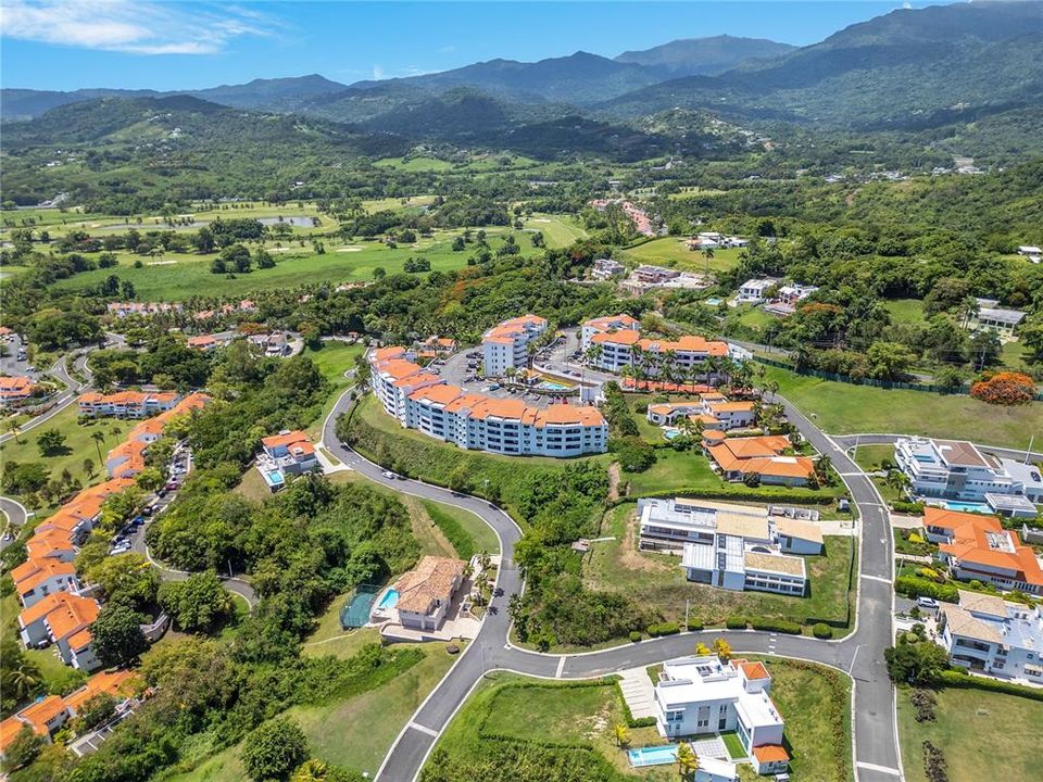 В аренду: $3,400 (2 спален, 2 ванн, 1346 Квадратных фут)