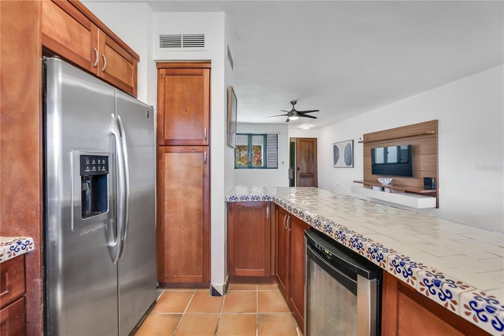 В аренду: $3,400 (2 спален, 2 ванн, 1346 Квадратных фут)