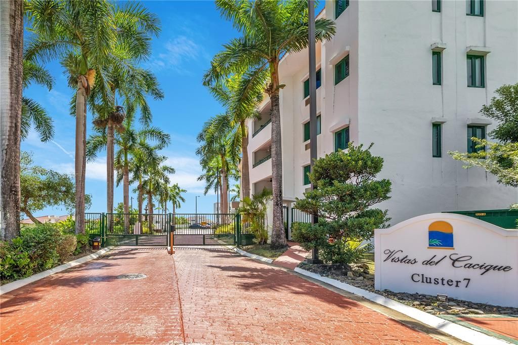 В аренду: $3,400 (2 спален, 2 ванн, 1346 Квадратных фут)