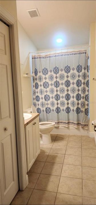 For Sale: $300,000 (4 beds, 2 baths, 1528 Square Feet)