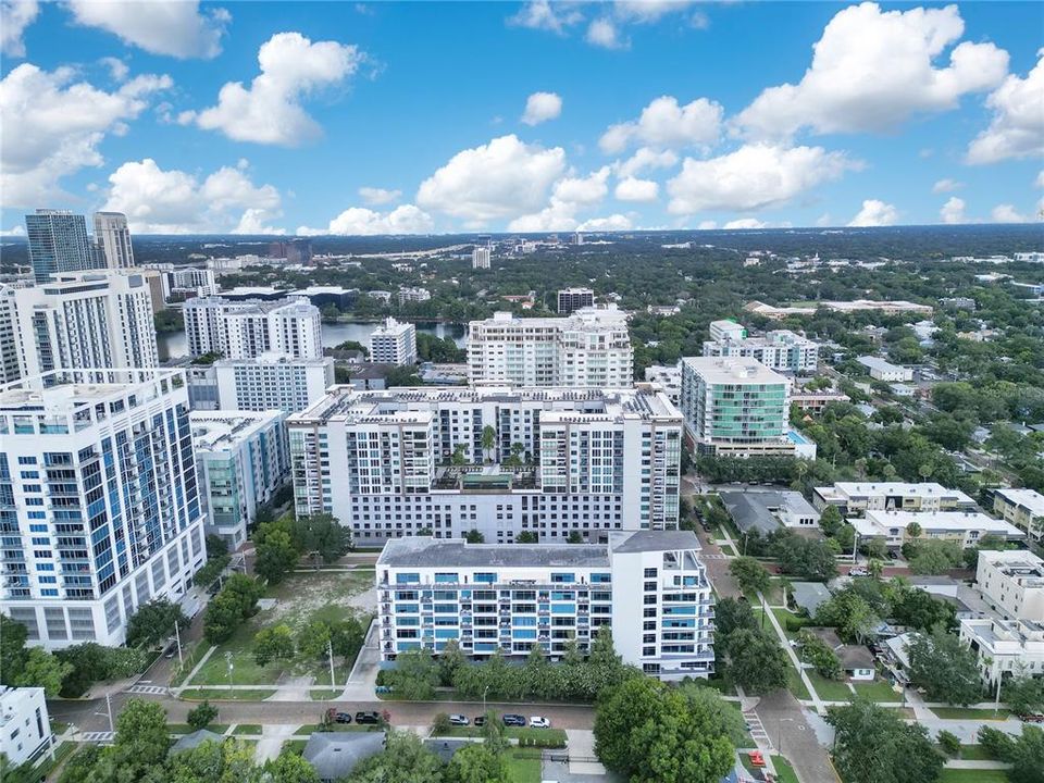 For Sale: $355,000 (2 beds, 2 baths, 1268 Square Feet)