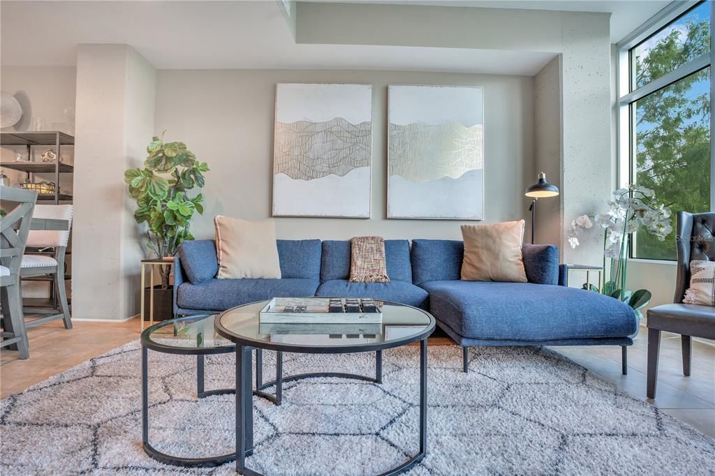 For Sale: $355,000 (2 beds, 2 baths, 1268 Square Feet)