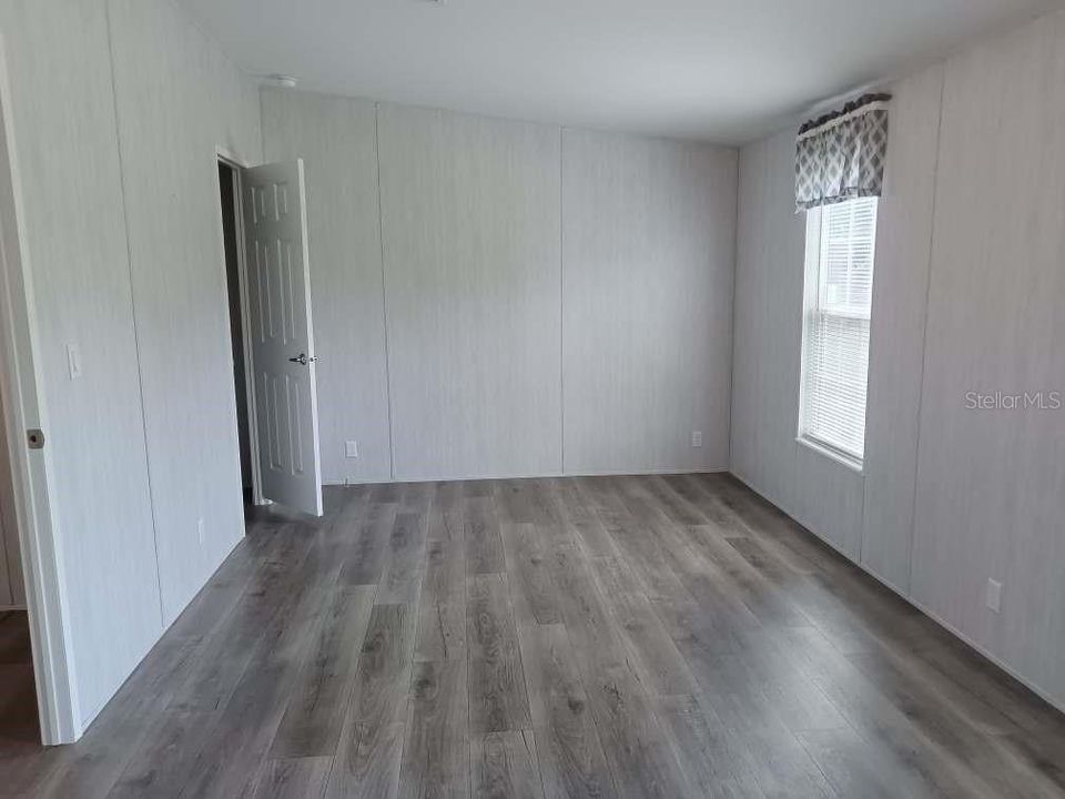 For Sale: $330,000 (3 beds, 2 baths, 1456 Square Feet)