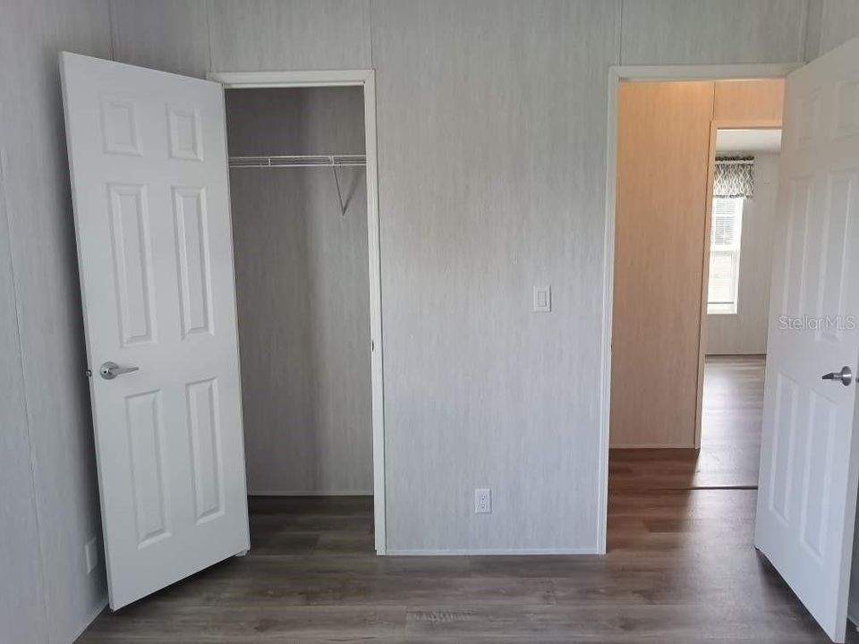 For Sale: $330,000 (3 beds, 2 baths, 1456 Square Feet)